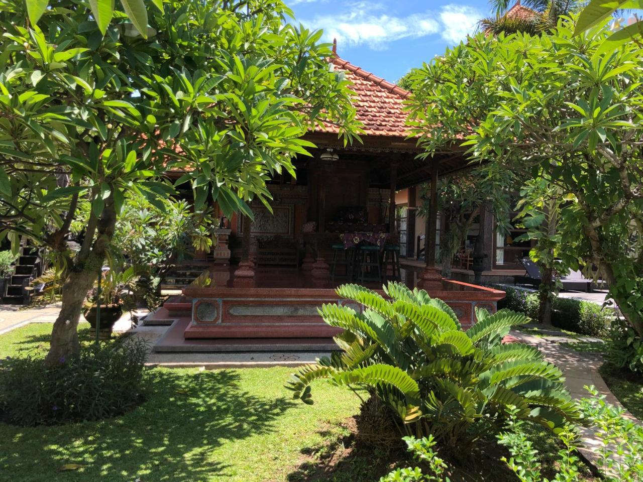Hotel D'Kubu Legian Exterior foto
